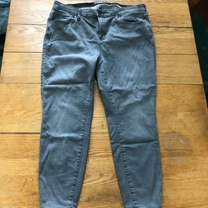 Torrid. Sky high skinny jeans. Size 18S